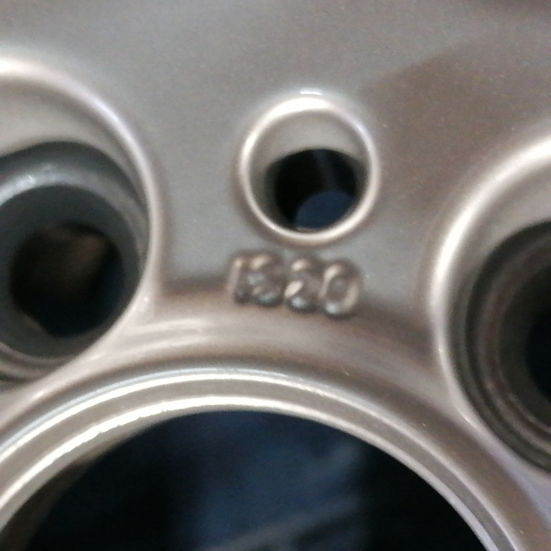 CONJUNTO DE JANTES ORIGINAIS BMW DE 17" MODELO 32