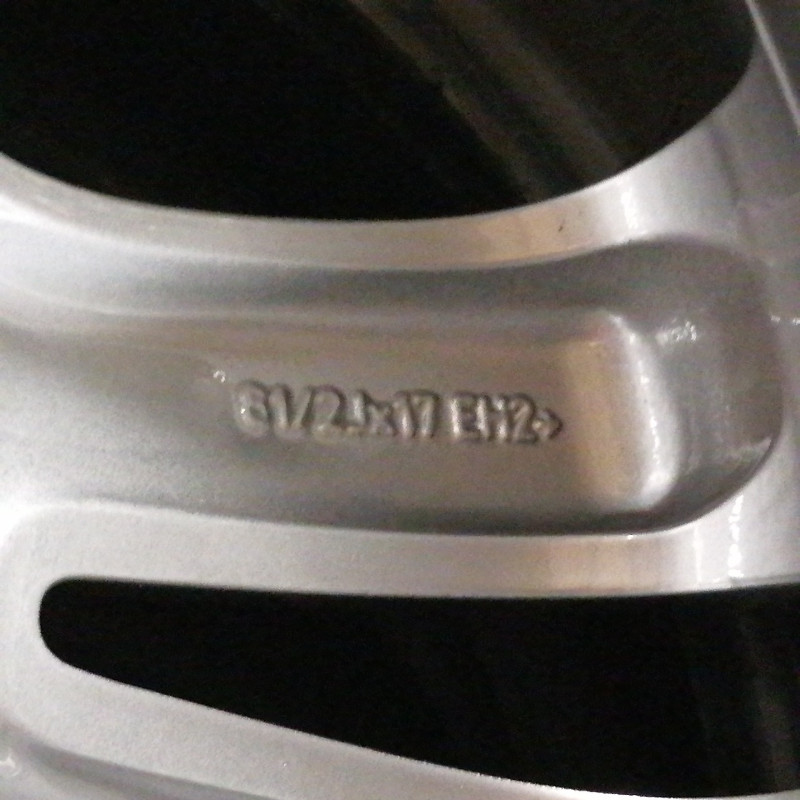 CONJUNTO DE JANTES ORIGINAIS BMW DE 17" MODELO 113