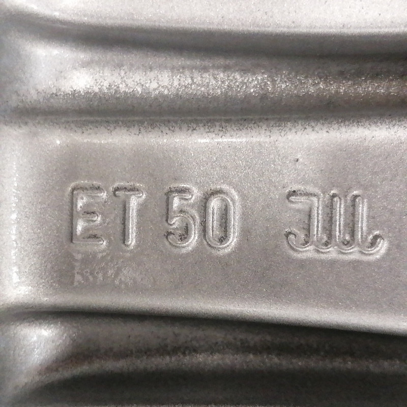 CONJUNTO DE JANTES ORIGINAIS VOLKSWAGEN DE 15"
