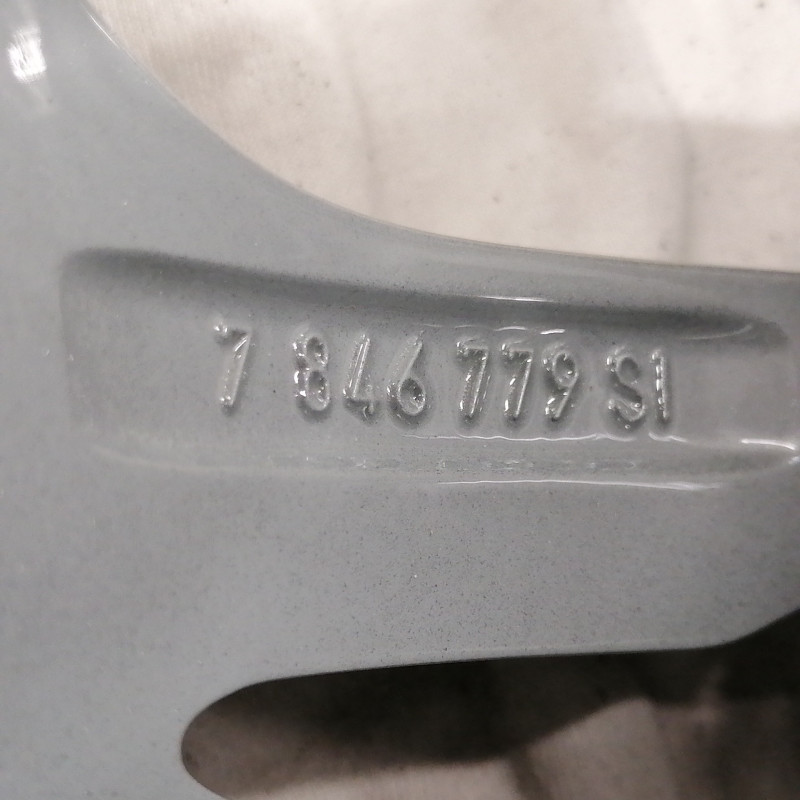 Pneu avulso original BMW de 18" 7846779