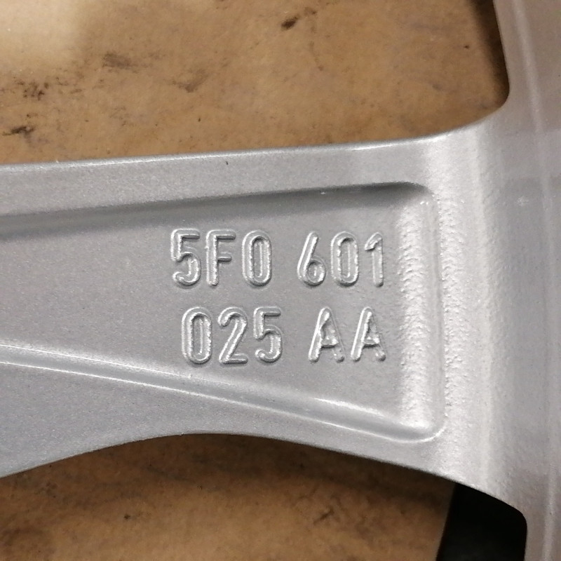 JANTE AVULSA ORIGINAL SEAT DE 18" 5F0601025AA